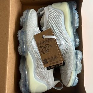BRAND NEW in box womens air vapormax
